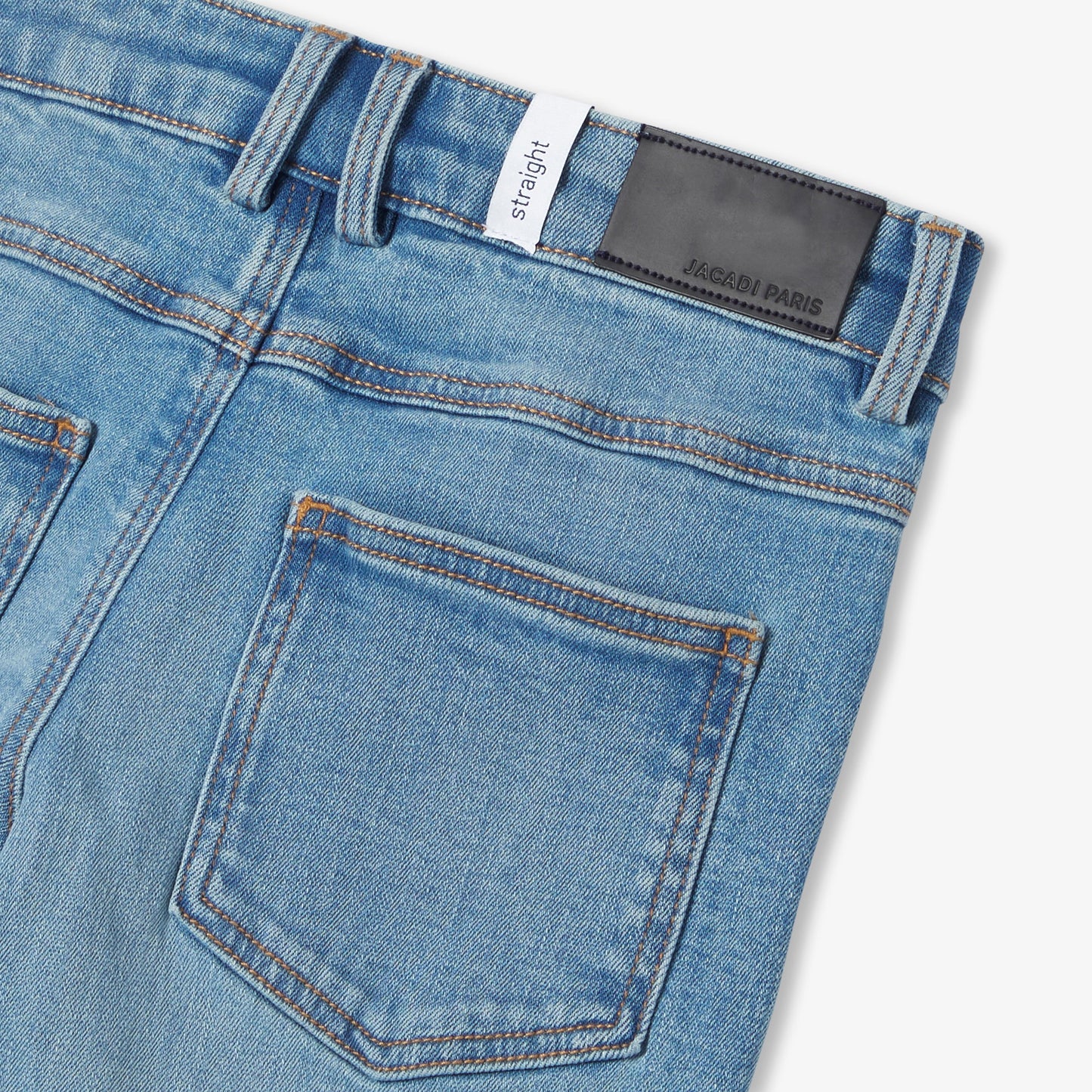 スリムフィットジーンズ