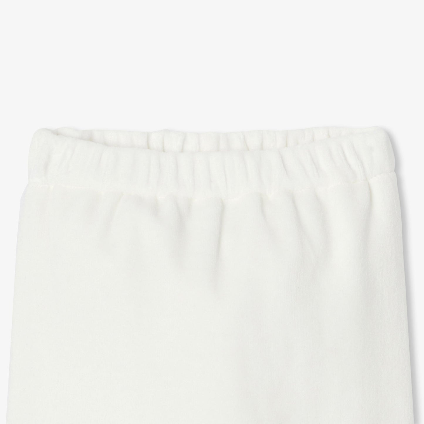 手刺しゅう入りアンサンブル