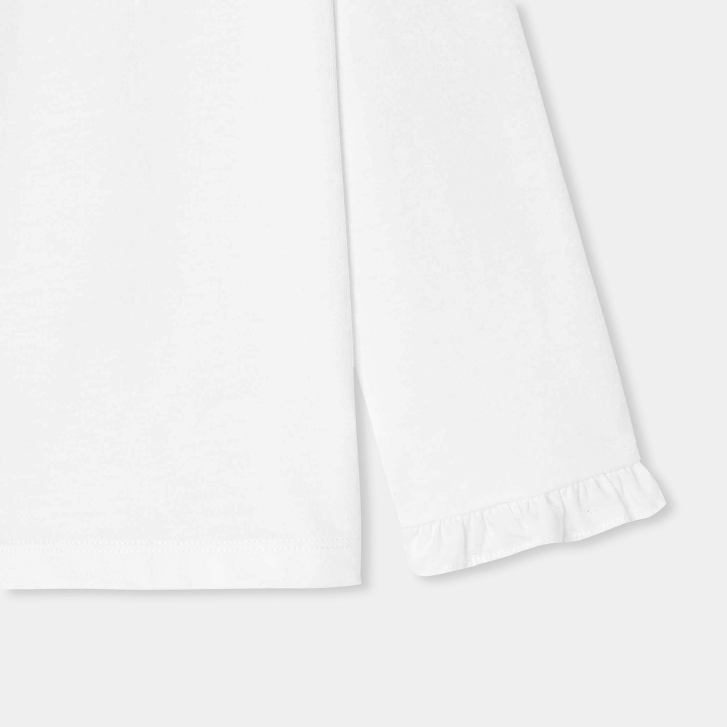 フリル付きブラウス