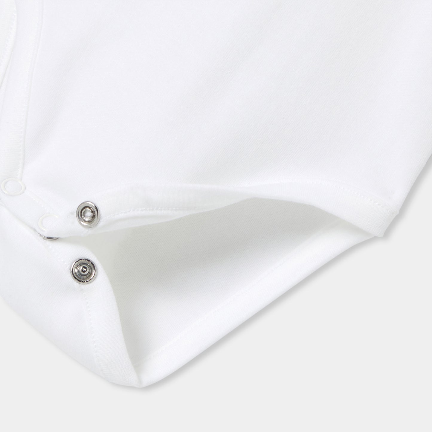 文字刺しゅう入りボディスーツ