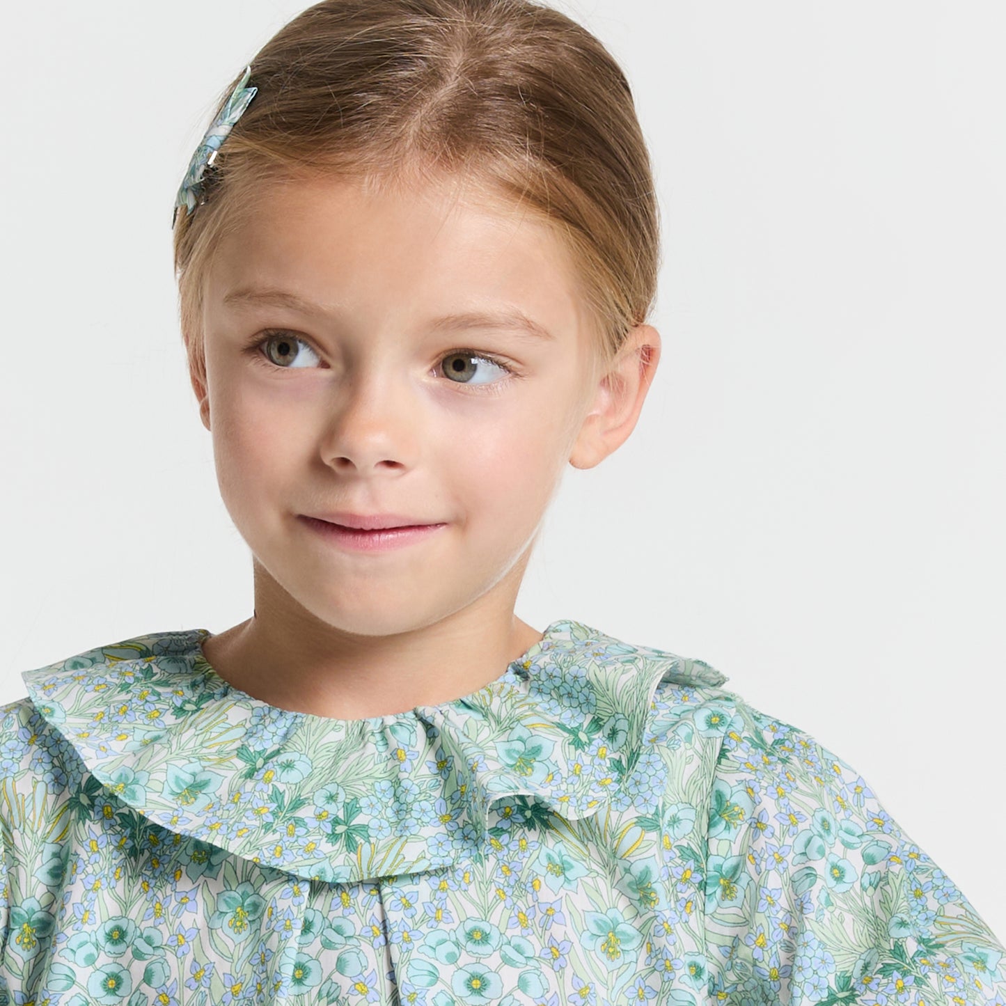 リバティプリントブラウス