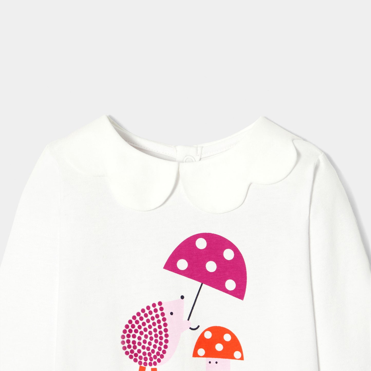 PEYTO - スカラップ襟プリント入り長袖Tシャツ