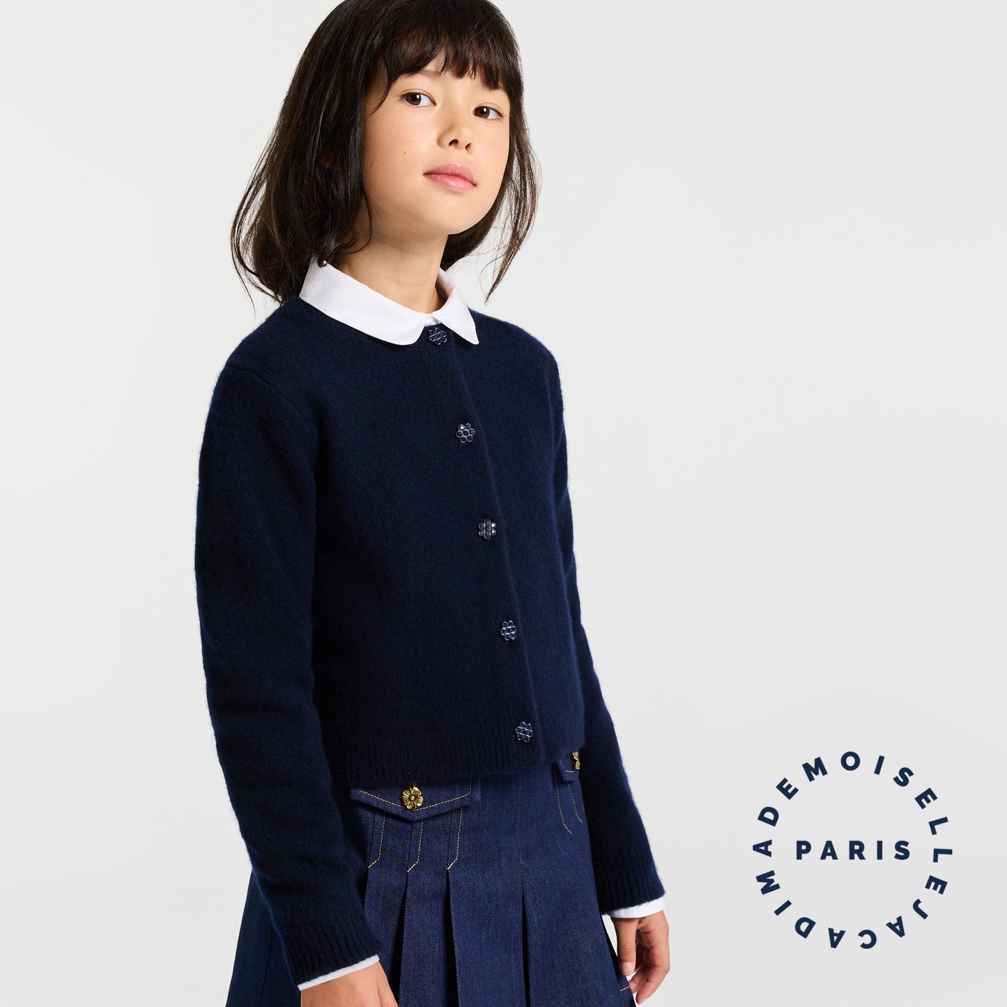 ビジューボタンカーディガン