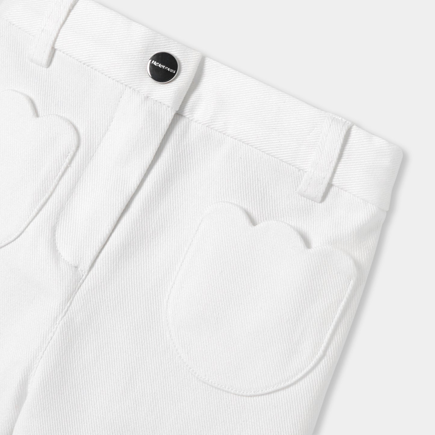 フラワー型パッチポケット付きパンツ