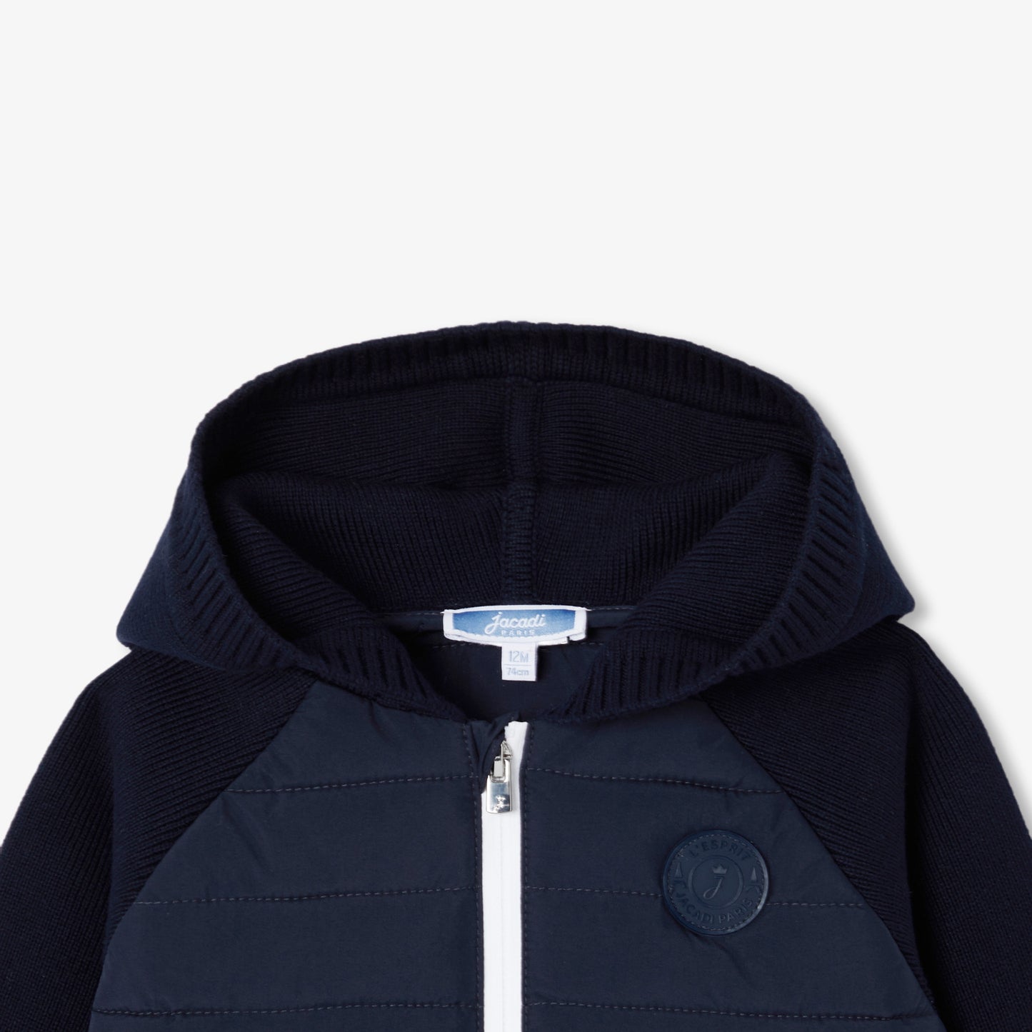 ロゴ付きジップアップパーカー