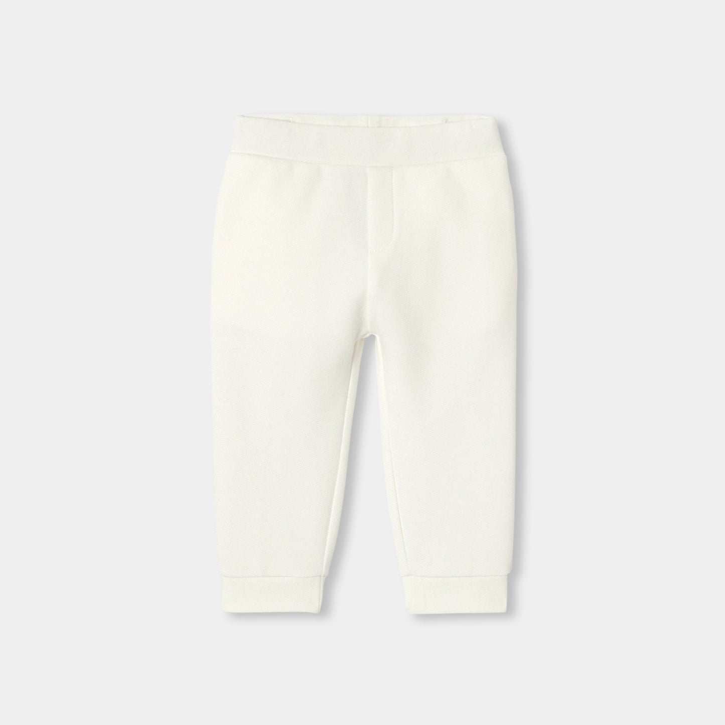 テーパードシルエットパンツ