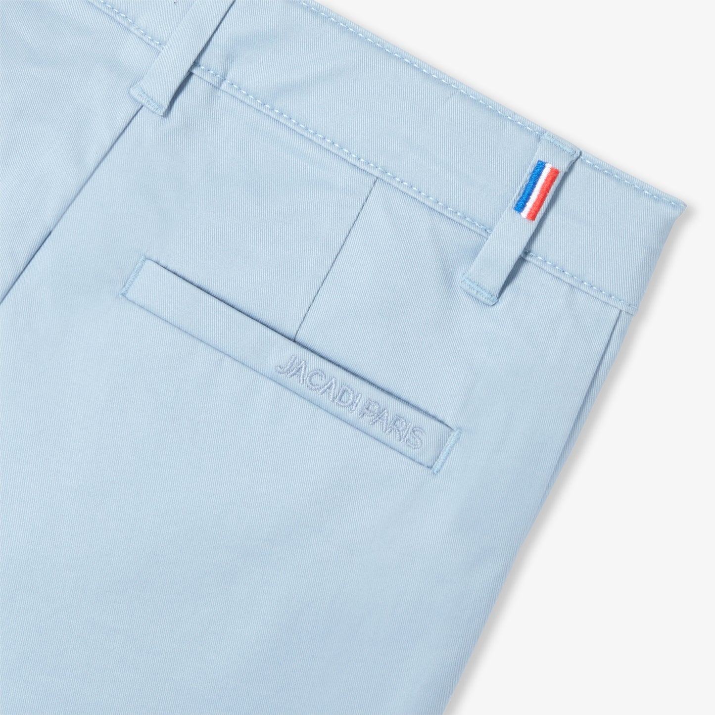 バミューダショートパンツ