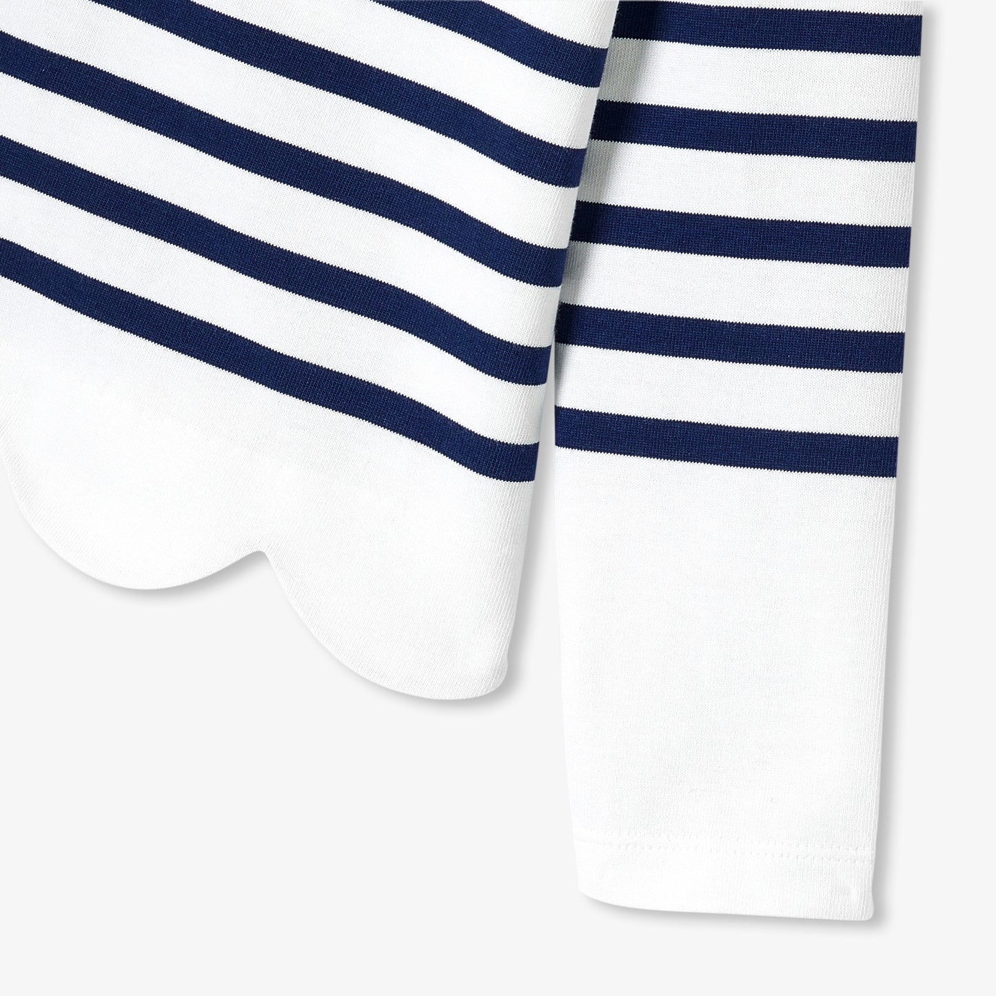 長袖Tシャツ