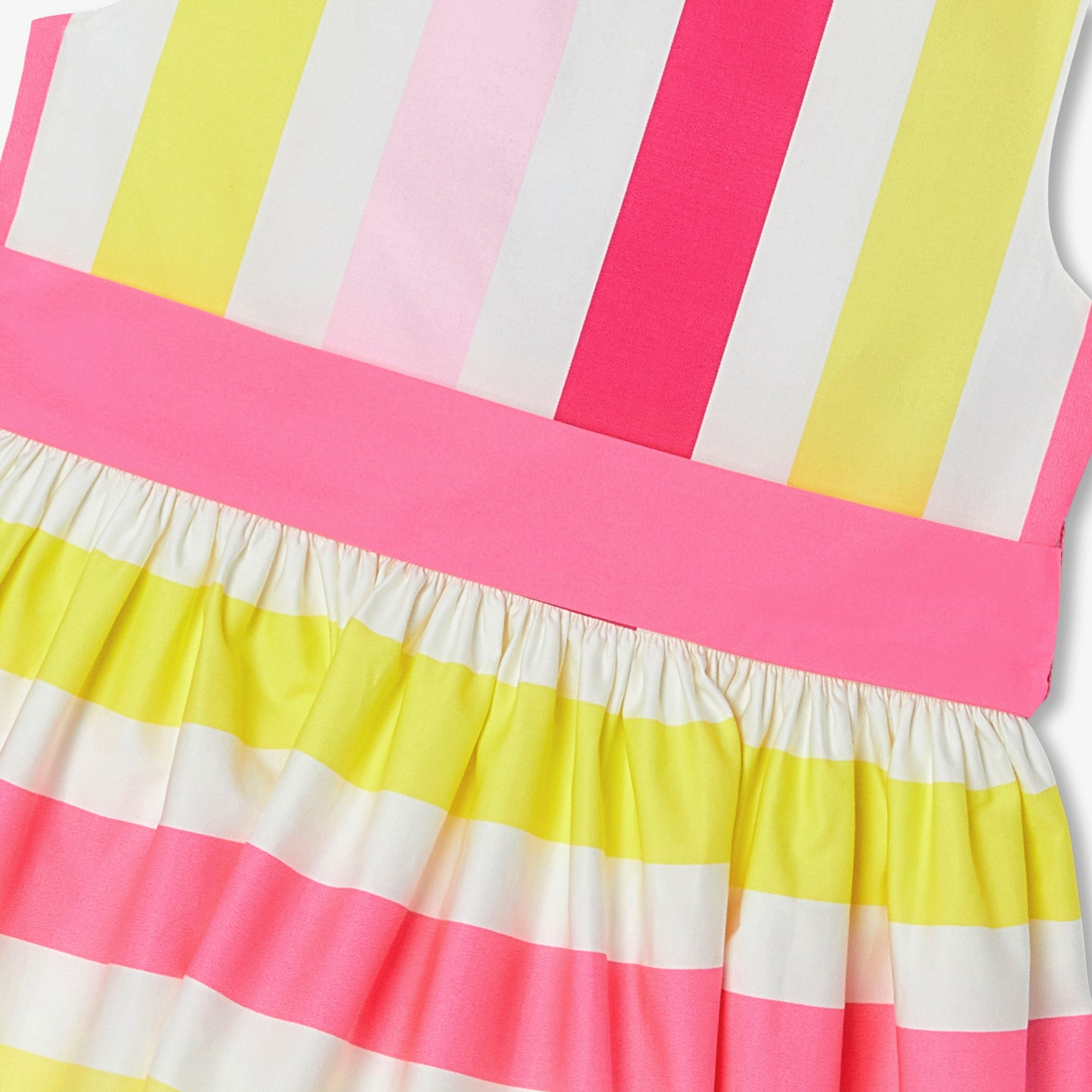 リボン付きワンピース