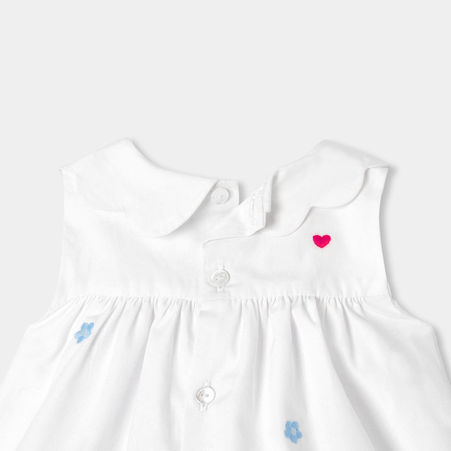 ハート刺しゅう入りワンピース