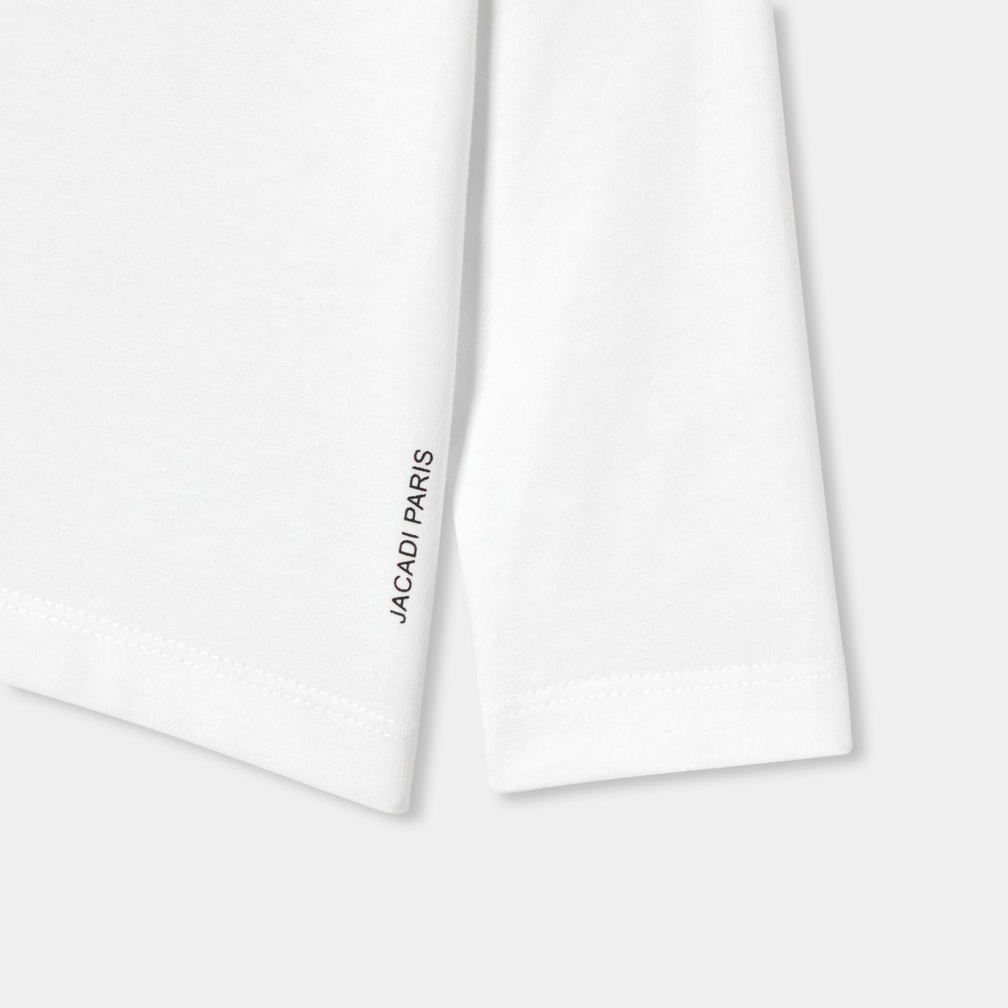 長袖Tシャツ